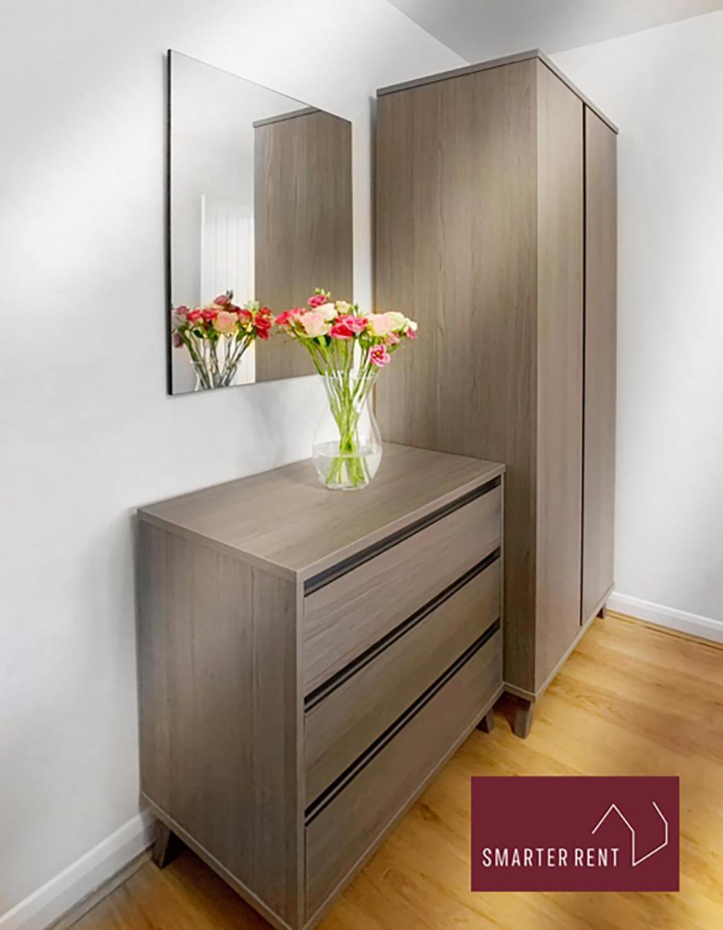 Wokingham - 2 Bed Modern House - Parking Appartement Buitenkant foto