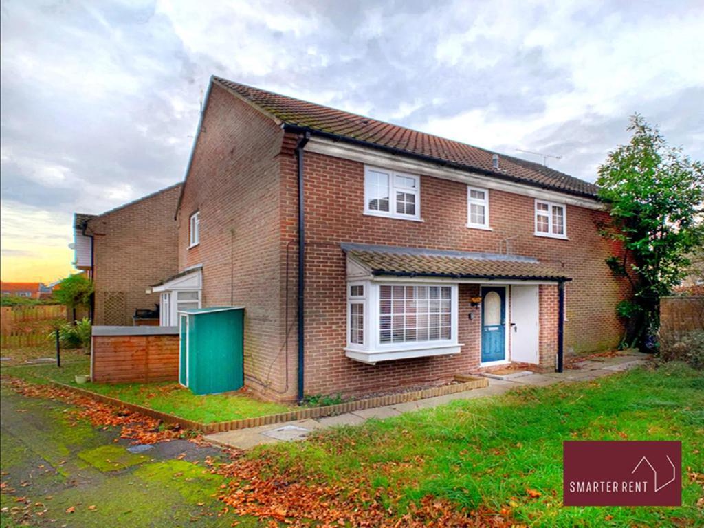 Wokingham - 2 Bed Modern House - Parking Appartement Buitenkant foto